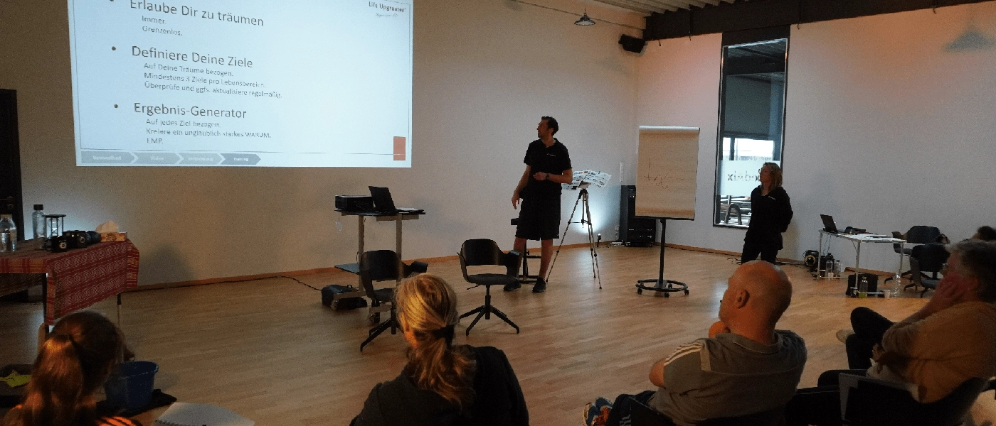 Marco Fuchs während eines Business Upgreater Workshops mit Teilnehmern